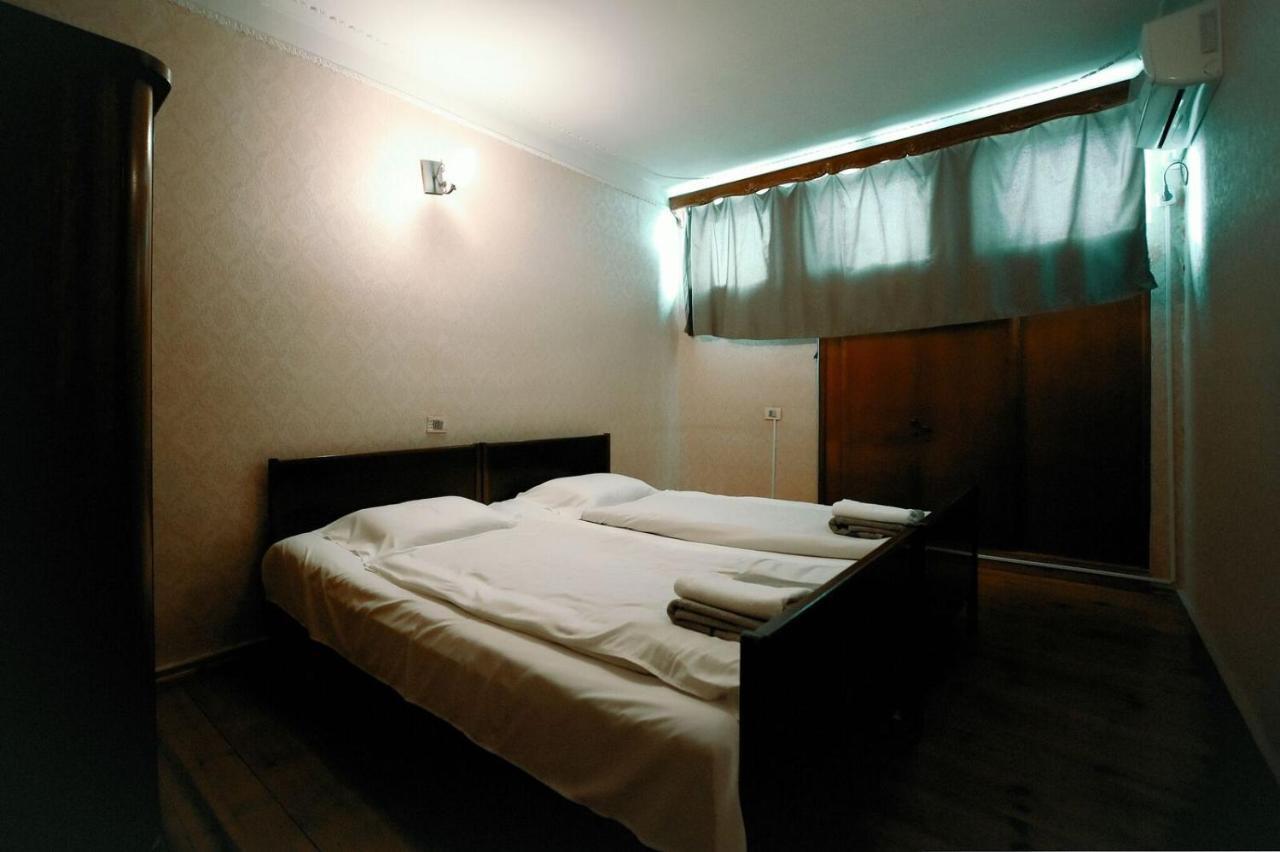 Guest House Old Kutaissi Exterior foto